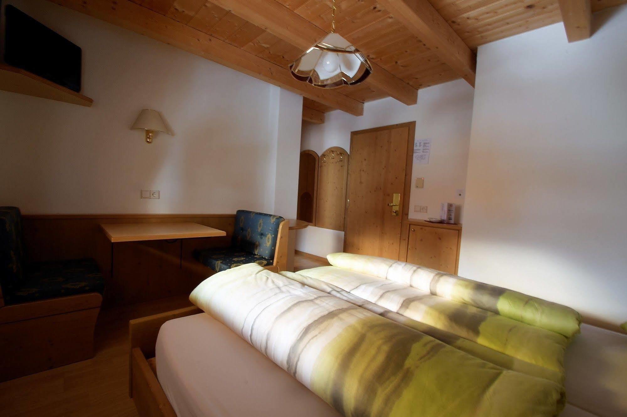 Pension Mirandola Кольфоско Экстерьер фото